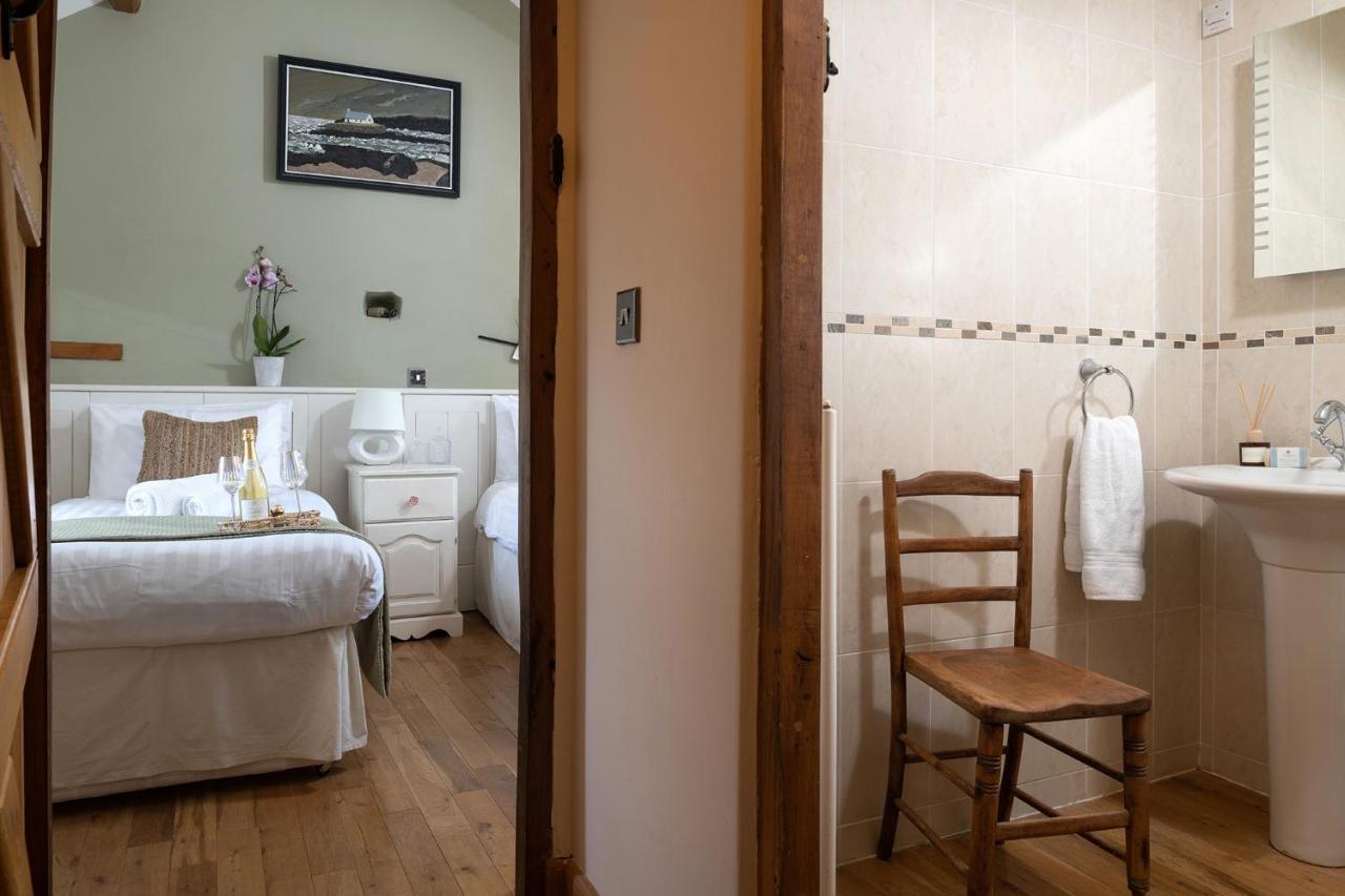 Beautiful Countryside Cottage On The North Wales Coast Abergele Zewnętrze zdjęcie